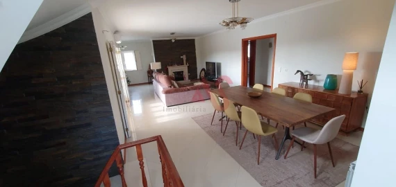 Moradia T5 para Venda em Mafra