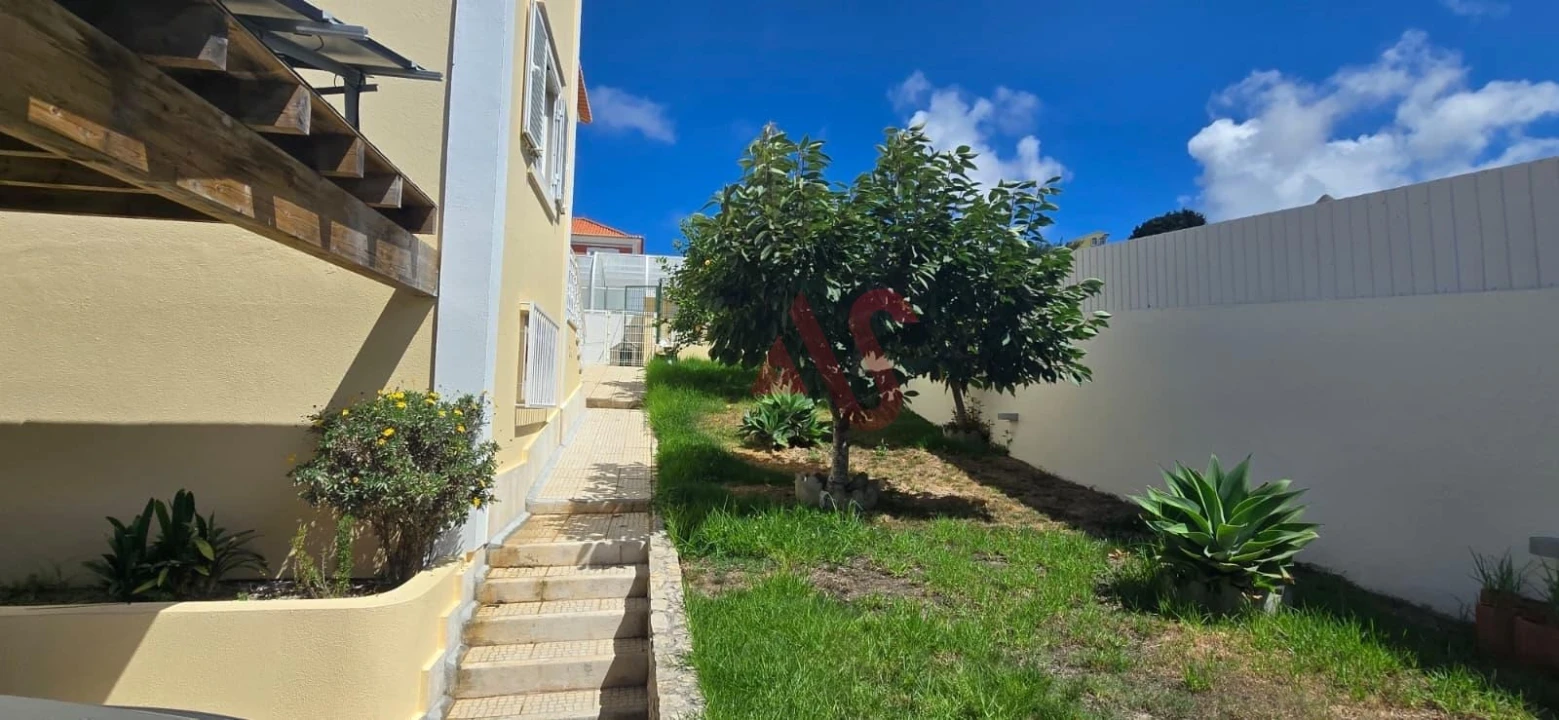 Moradia T5 para Venda em Mafra Foto 3