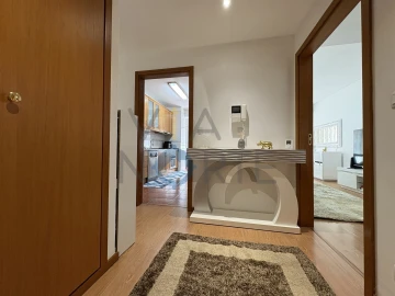 Apartamento T2 para Arrendamento em Alfandega da Fe