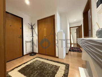 Apartamento T2 para Arrendamento em Alfandega da Fe