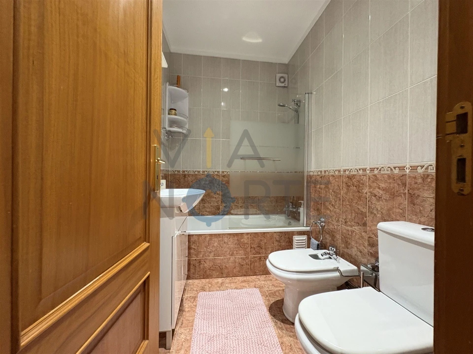 Apartamento T2 para Arrendamento em Alfandega da Fe Foto 7