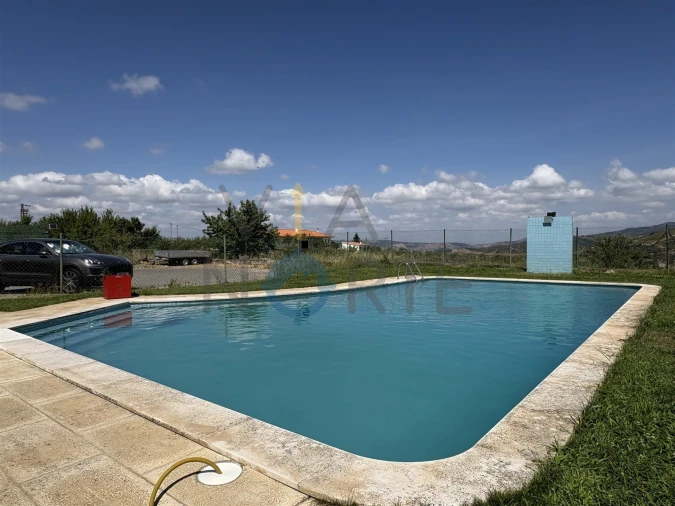 Apartamento T2 para Arrendamento em Alfandega da Fe Foto 17