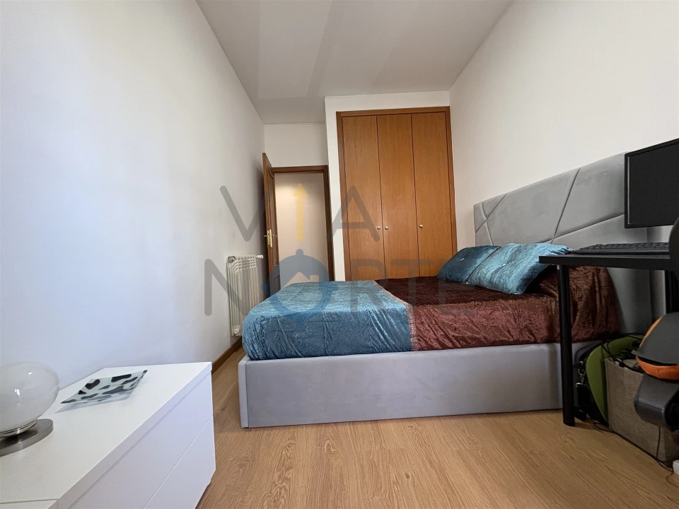 Apartamento T2 para Arrendamento em Alfandega da Fe Foto 14