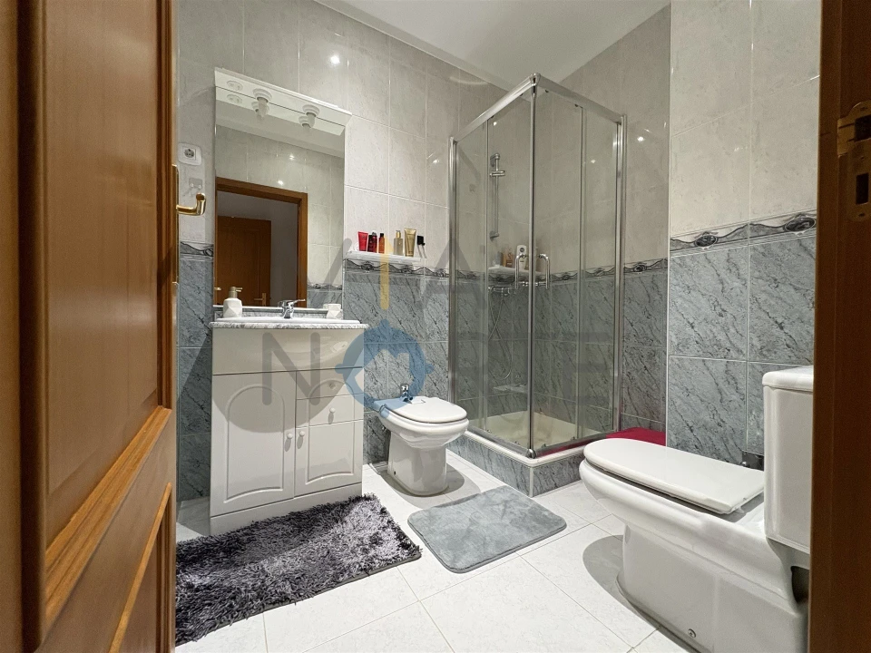 Apartamento T2 para Arrendamento em Alfandega da Fe Foto 10