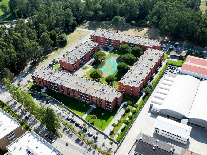 Apartamento T2 para Venda em Milheiros Foto 10