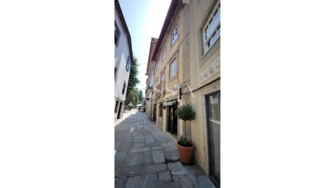 Prédio para Venda em Braga (São José de São Lázaro e São João do Souto)