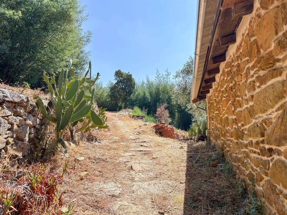 Terreno Misto para Venda em Souto da Casa Foto 38