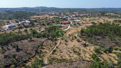 Terreno para Venda em Benquerenças