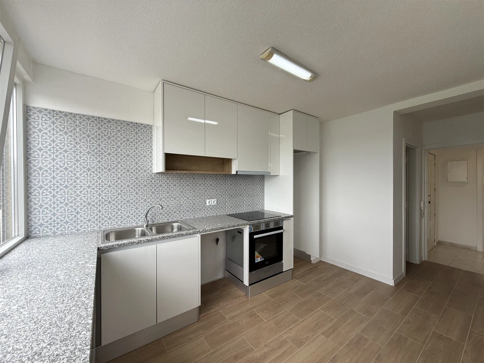 Apartamento T4 para Venda em Tavarede Foto 14