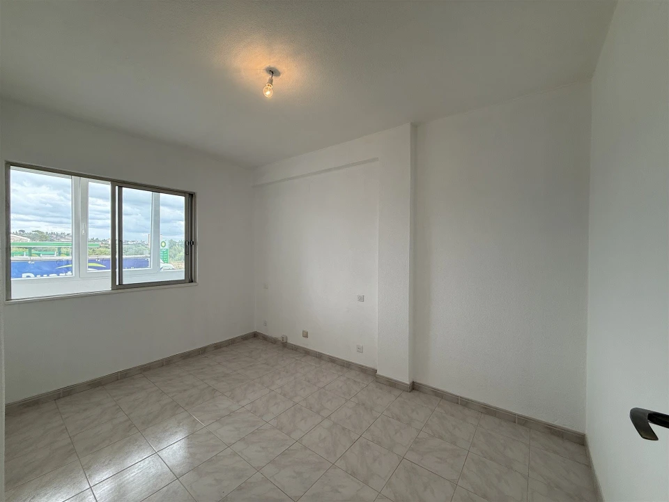 Apartamento T4 para Venda em Tavarede Foto 17