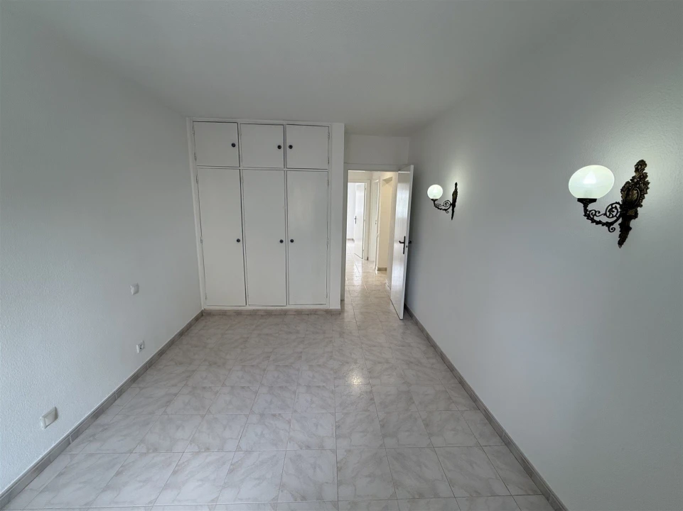 Apartamento T4 para Venda em Tavarede Foto 21