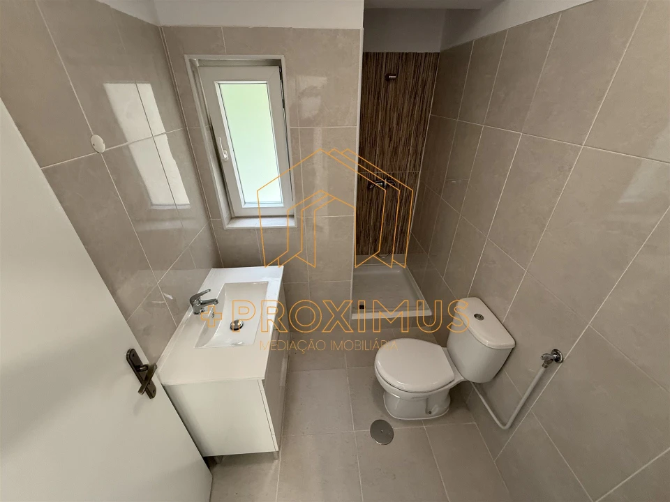 Apartamento T4 para Venda em Tavarede Foto 22