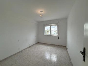 Apartamento T4 para Venda em Tavarede