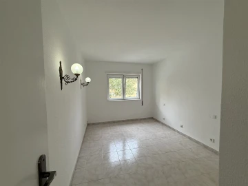 Apartamento T4 para Venda em Tavarede