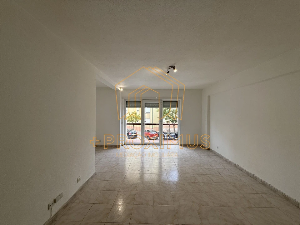 Apartamento T4 para Venda em Tavarede Foto 3