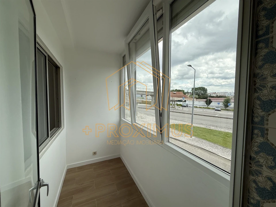 Apartamento T4 para Venda em Tavarede Foto 12