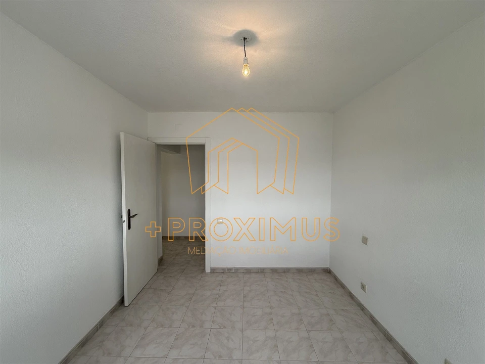 Apartamento T4 para Venda em Tavarede Foto 30