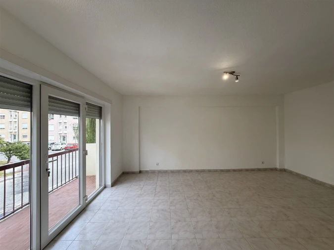 Apartamento T4 para Venda em Tavarede Foto 6