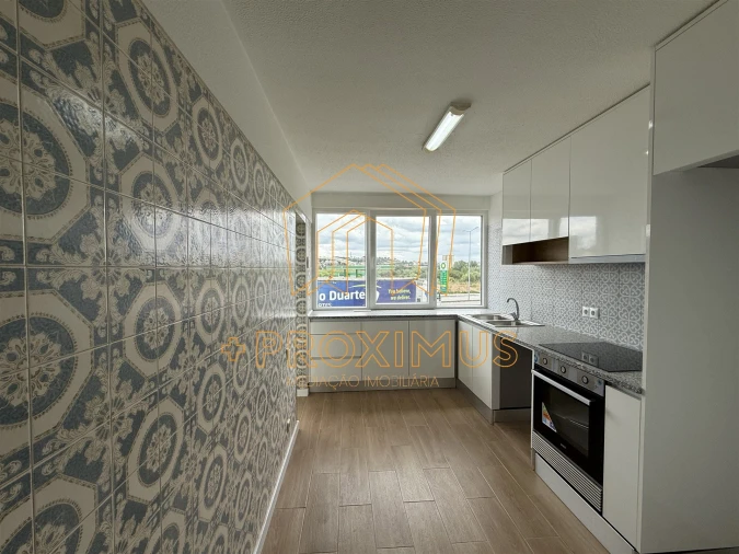 Apartamento T4 para Venda em Tavarede Foto 10