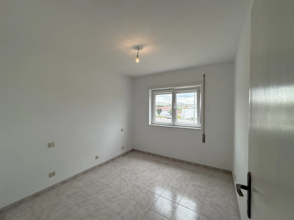 Apartamento T4 para Venda em Tavarede Foto 29