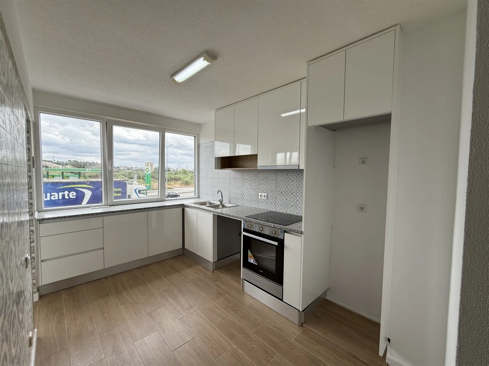 Apartamento T4 para Venda em Tavarede Foto 11