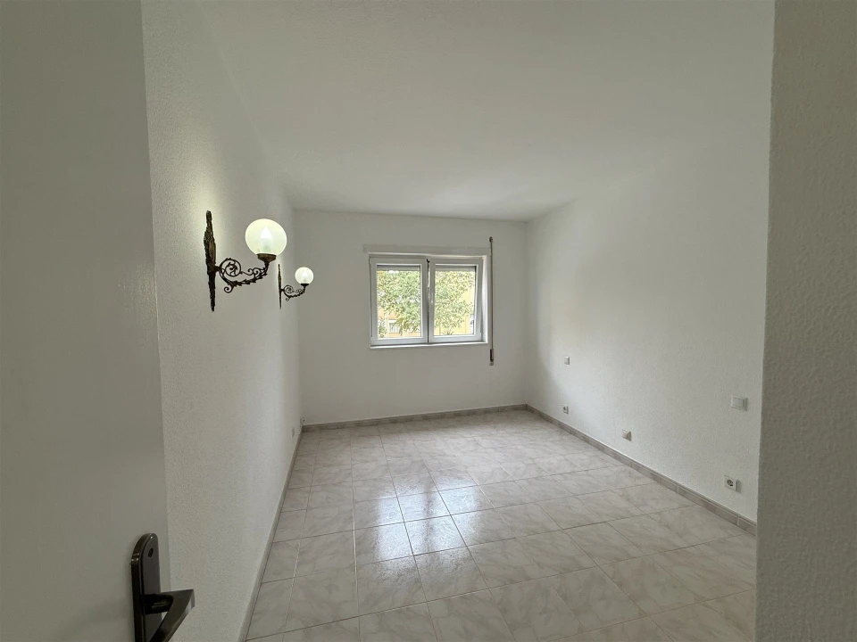 Apartamento T4 para Venda em Tavarede Foto 22