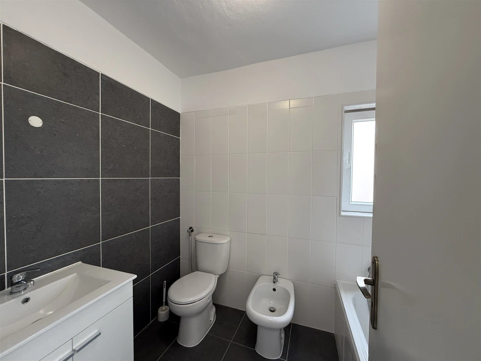 Apartamento T4 para Venda em Tavarede Foto 31