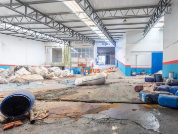 Armazém para Venda em Alcanena e Vila Moreira