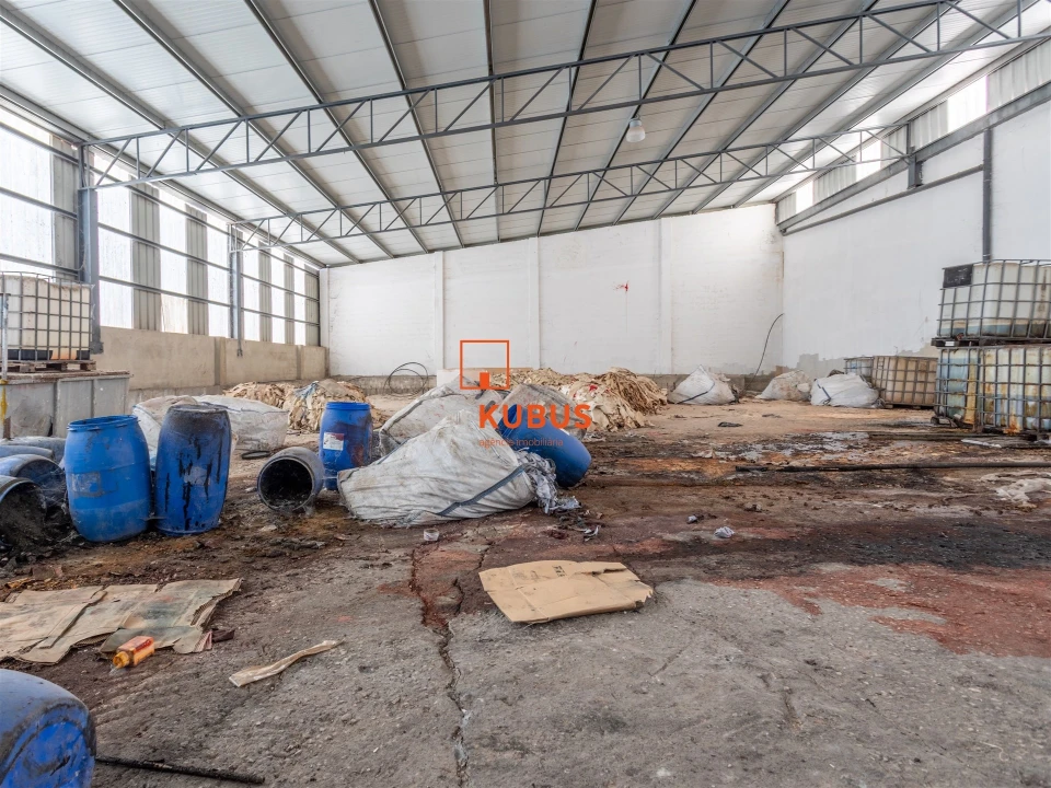 Armazém para Venda em Alcanena e Vila Moreira Foto 4