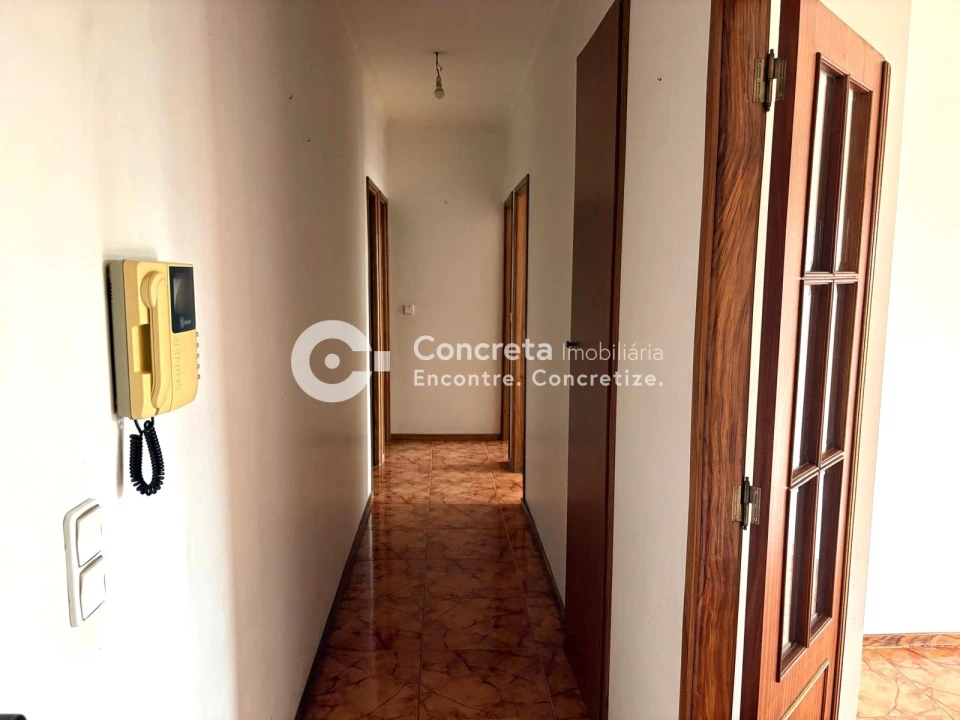 Apartamento T2 para Venda em Arcozelo Foto 2
