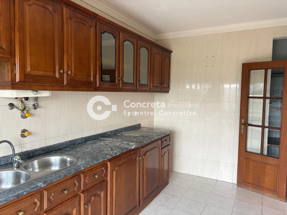 Apartamento T2 para Venda em Arcozelo Foto 10