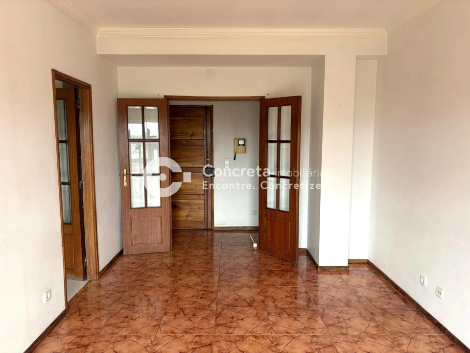 Apartamento T2 para Venda em Arcozelo Foto 3