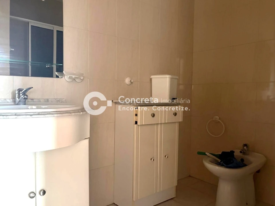 Apartamento T2 para Venda em Arcozelo Foto 11