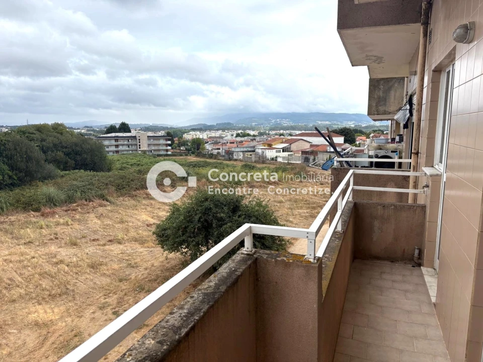 Apartamento T2 para Venda em Arcozelo Foto 9