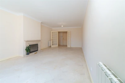 Apartamento T2 para Arrendamento em Cascais e Estoril