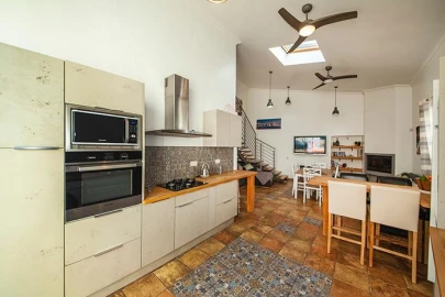 Moradia T5 para Venda em Estômbar e Parchal
