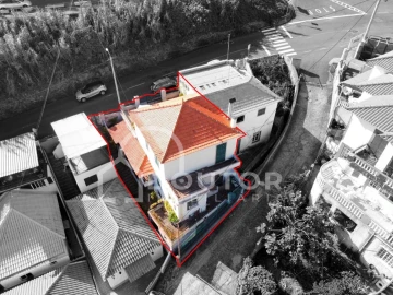 Moradia T5 para Venda em Imaculado Coração de Maria