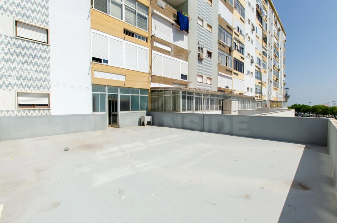 Apartamento T2 para Venda em Almada, Cova da Piedade, Pragal e Cacilhas Foto 28