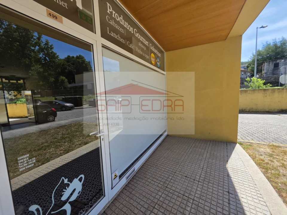 Loja para Venda em Oliveira, São Paio e São Sebastião Foto 13