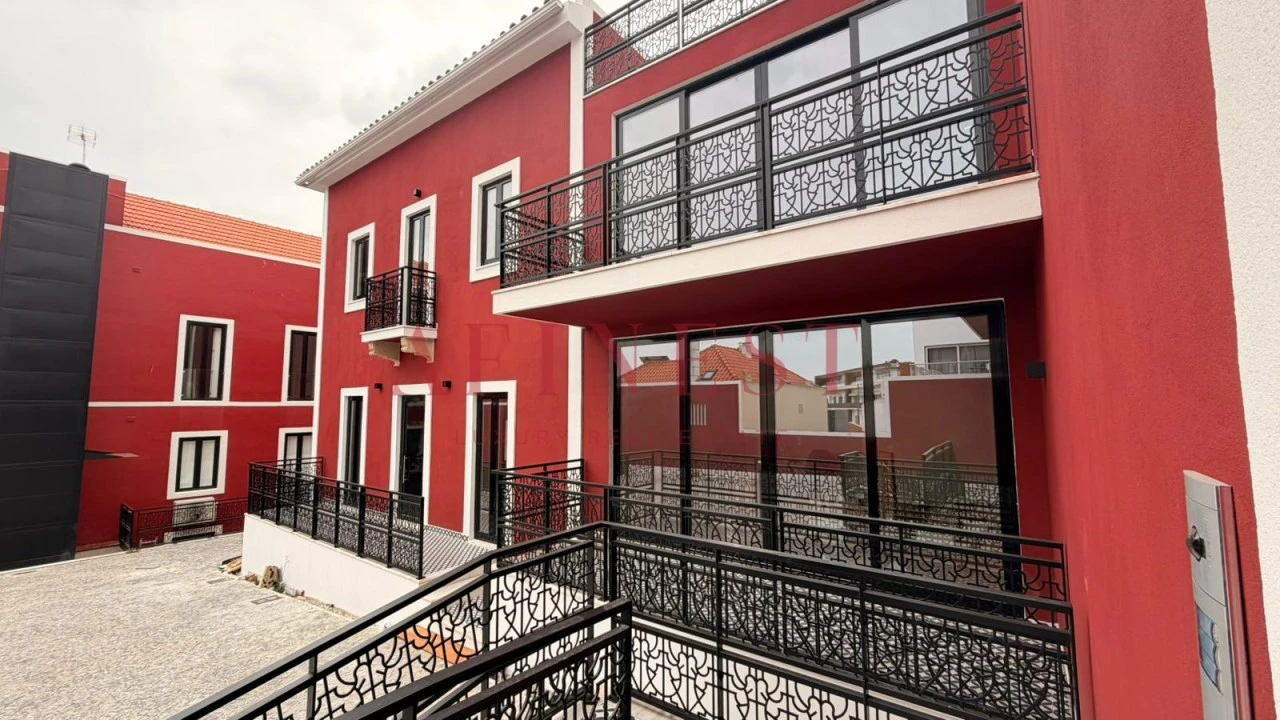 Apartamento T3 para Venda em Cascais e Estoril Foto 1