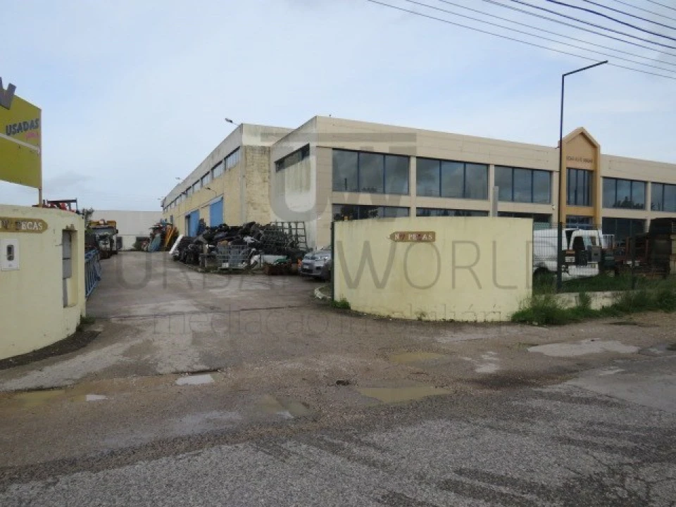 Armazém para Venda em Quinta do Anjo Foto 33