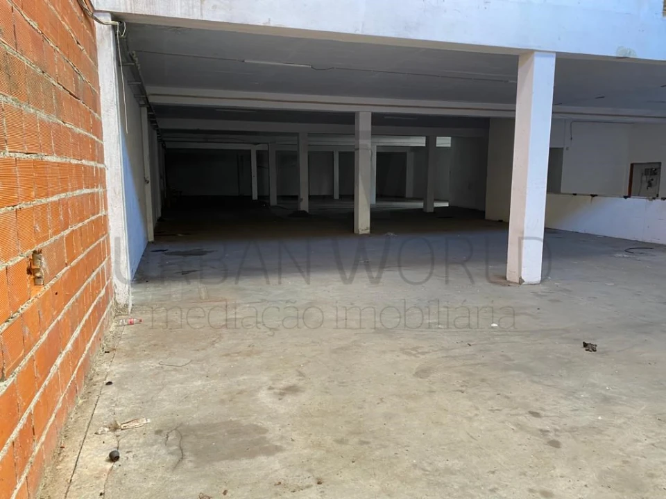 Armazém para Venda em Quinta do Anjo Foto 28