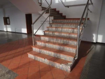 Armazém para Venda em Quinta do Anjo