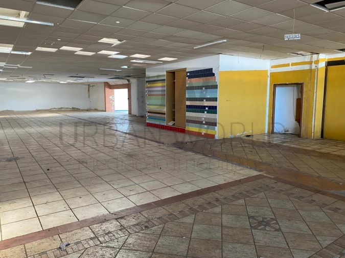 Armazém para Venda em Quinta do Anjo Foto 17
