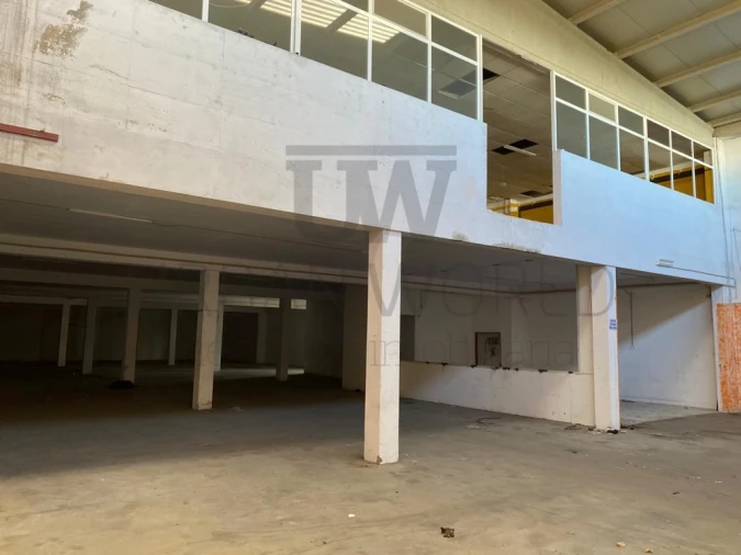 Armazém para Venda em Quinta do Anjo Foto 29