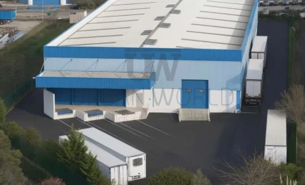 Armazém para Arrendamento em Santa Maria, São Pedro e Matacães