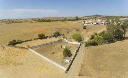 Quinta T2 para Venda em Santana de Cambas