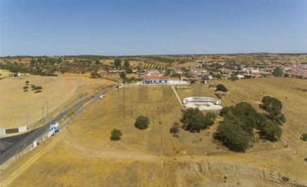Quinta T3 para Venda em Mertola