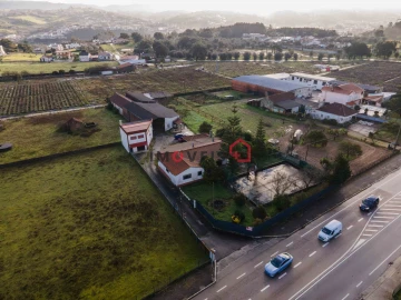 Moradia T4 para Venda em Batalha