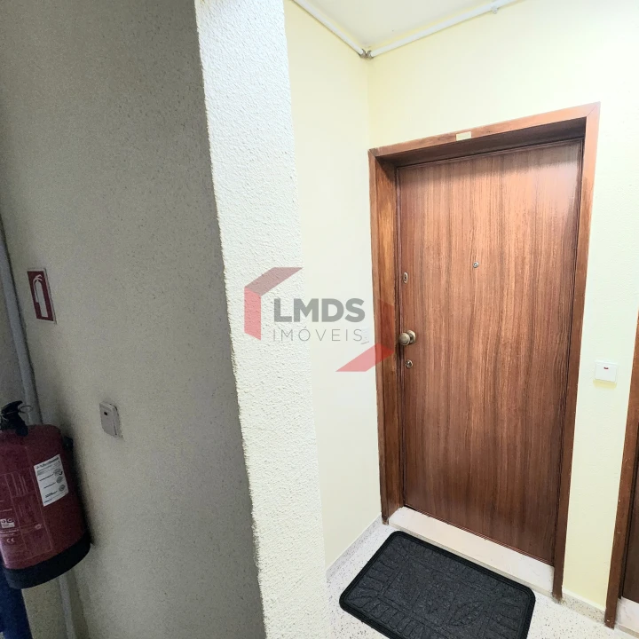 Apartamento T1 para Venda em Avintes Foto 5